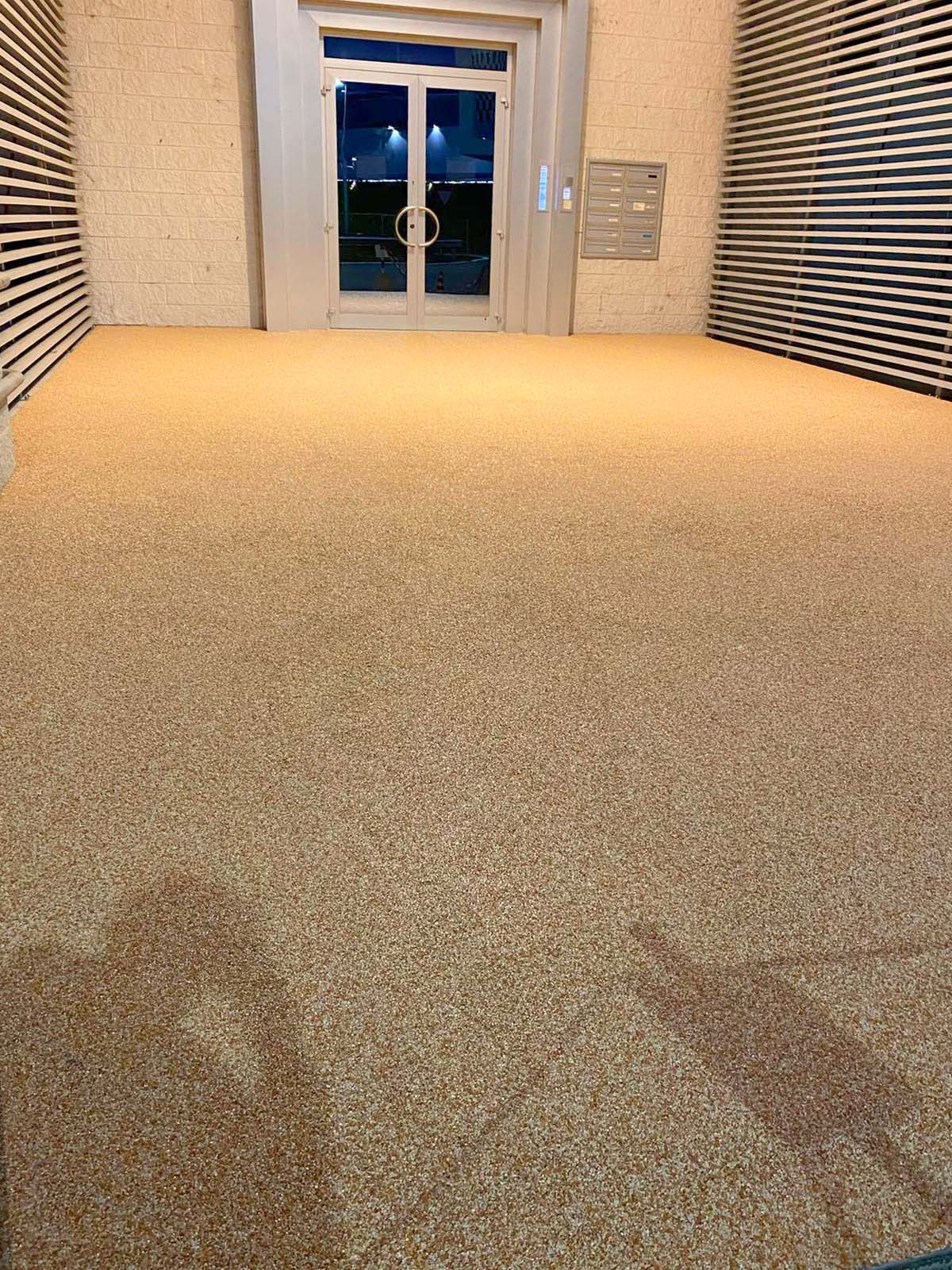 Posa pavimenti in resina 4
